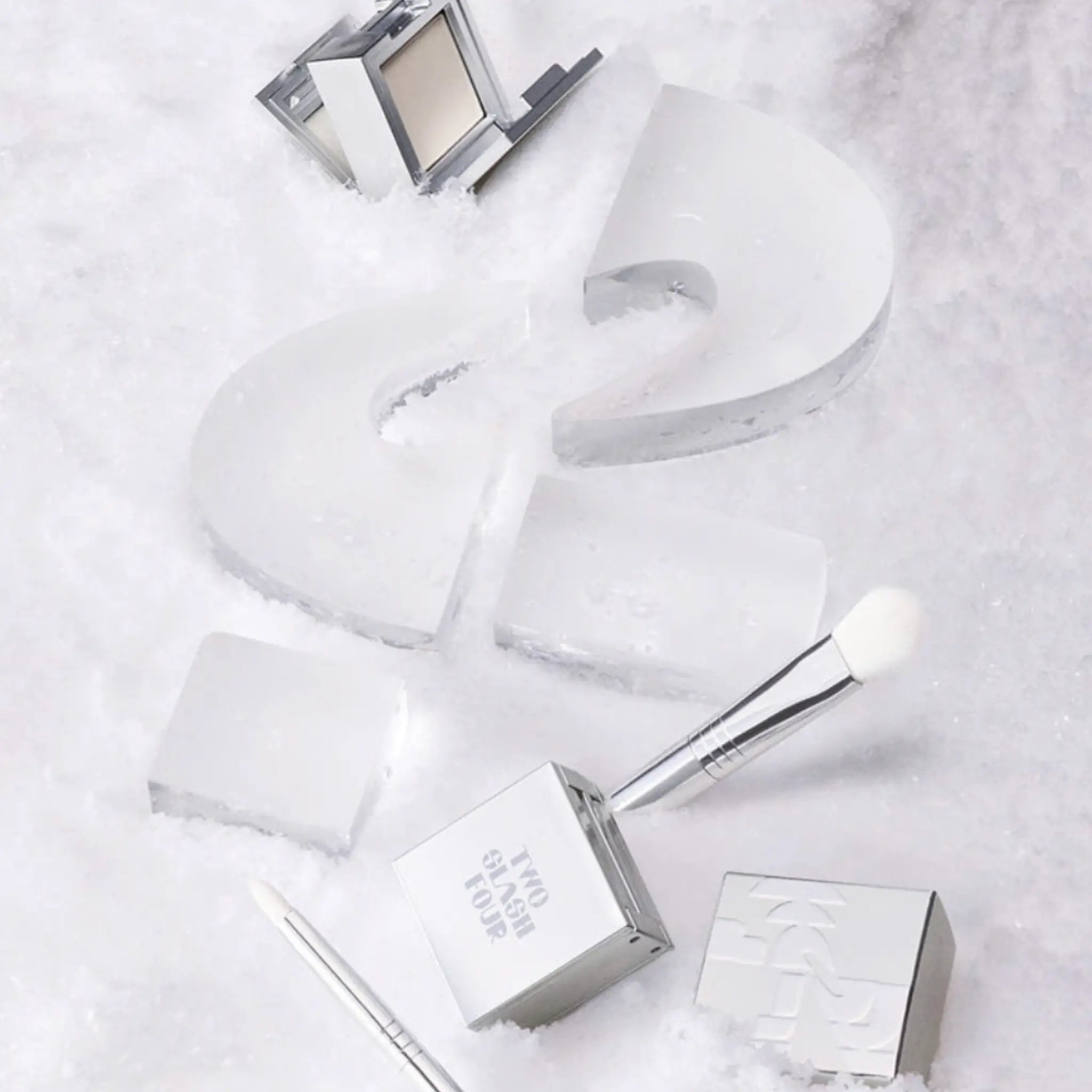 [TWO SLASH FOUR] Strobing Face Cube White Special Set  3.4g - SFOILER